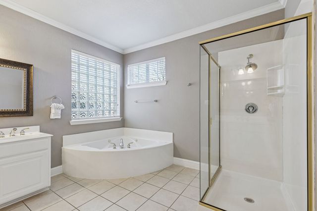 1200 Cedar Valley Drive, Irving, TX 75063