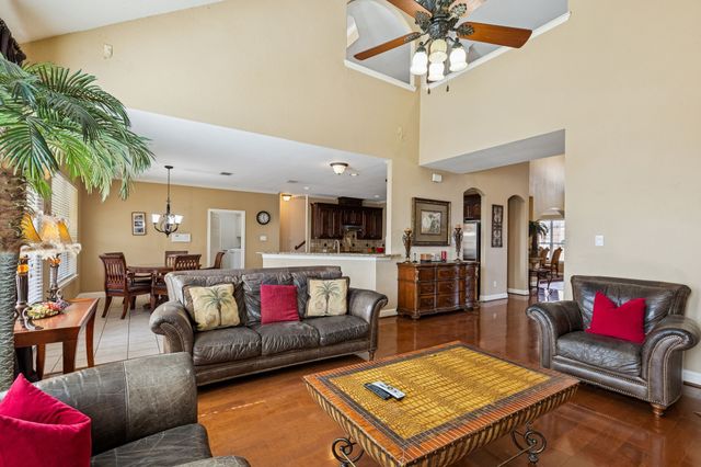 1200 Cedar Valley Drive, Irving, TX 75063