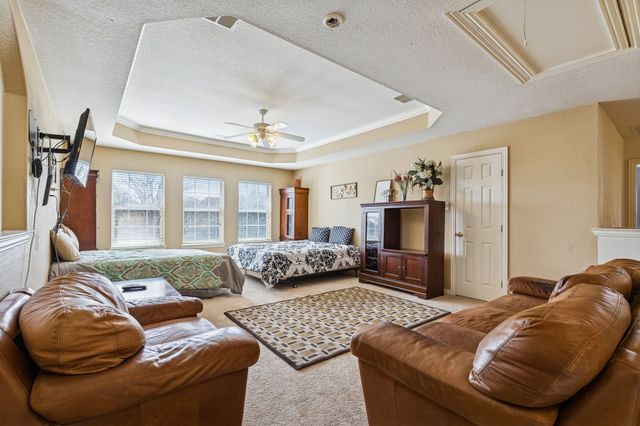 1200 Cedar Valley Drive, Irving, TX 75063