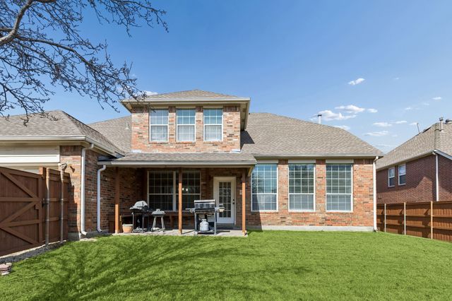 1200 Cedar Valley Drive, Irving, TX 75063