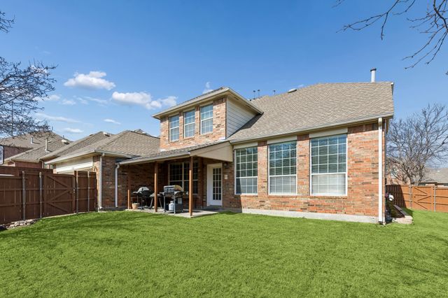 1200 Cedar Valley Drive, Irving, TX 75063