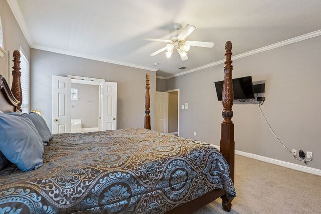 1200 Cedar Valley Drive, Irving, TX 75063