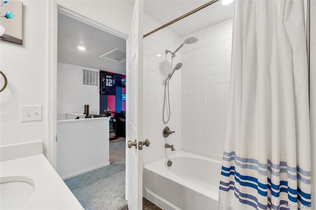 4074 N Picadilly Court, Aurora, CO 80019