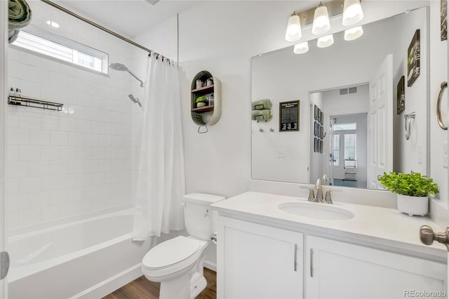 4074 N Picadilly Court, Aurora, CO 80019