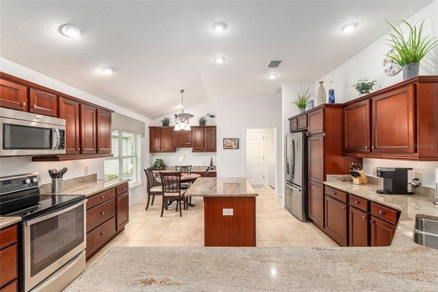 825 ULELAH STREET, The Villages, FL 32163