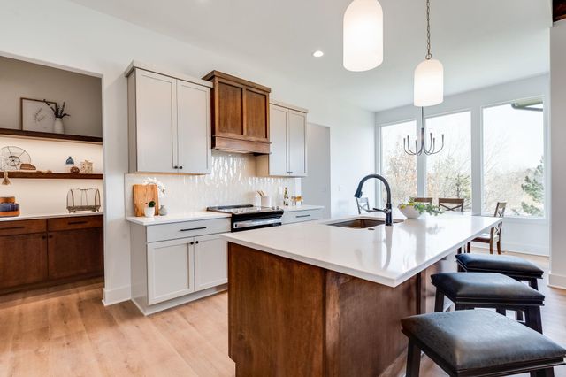 4734 N Saker Cir, Wichita, KS 67219