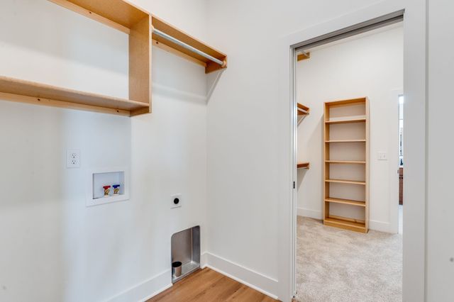 4734 N Saker Cir, Wichita, KS 67219