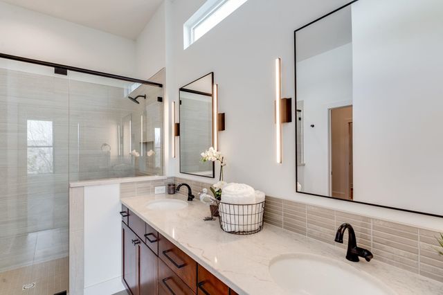 4734 N Saker Cir, Wichita, KS 67219