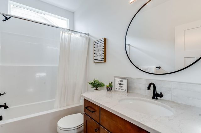 4734 N Saker Cir, Wichita, KS 67219