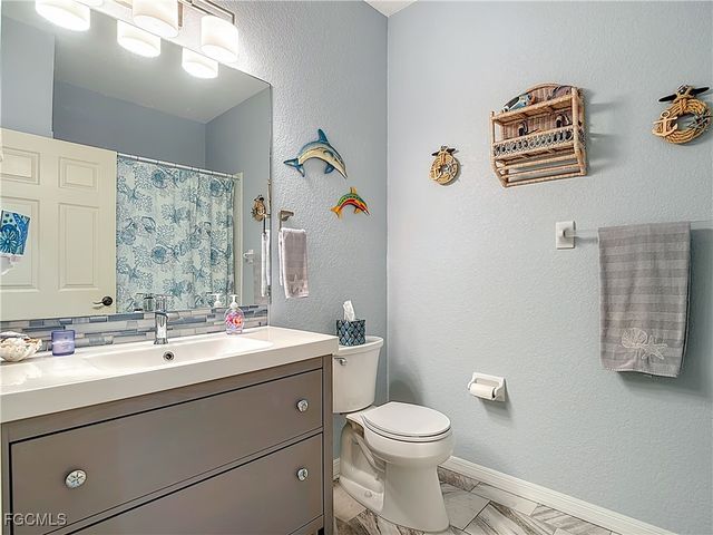 20905 Athenian LN, North Fort Myers, FL 33917