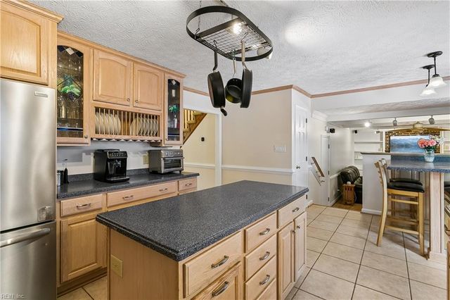 101 Cranwood CT, Yorktown, VA 23693