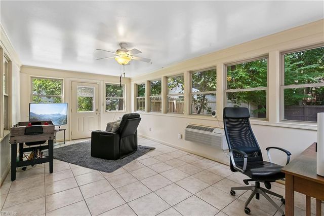 101 Cranwood CT, Yorktown, VA 23693
