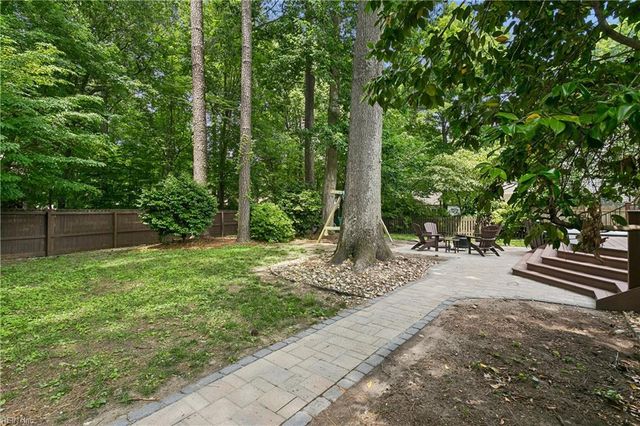 101 Cranwood CT, Yorktown, VA 23693