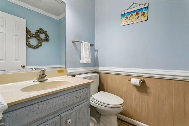 101 Cranwood CT, Yorktown, VA 23693