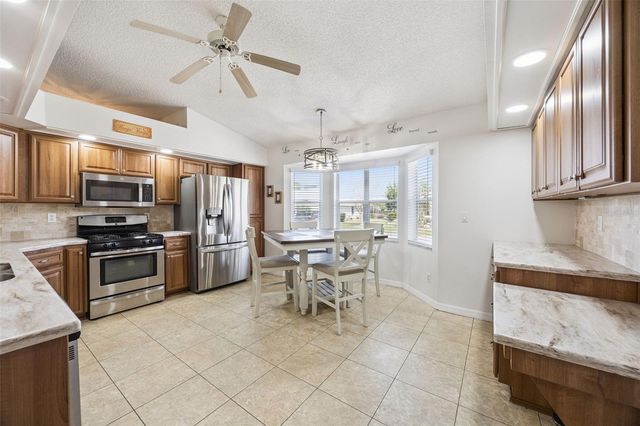 27308 RACQUET CIRCLE, Leesburg, FL 34748