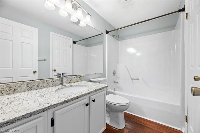 2932 Heatherwood Court, Stow, OH 44224