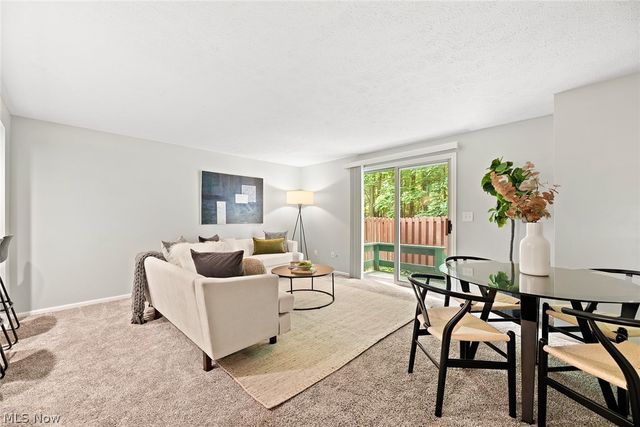 2932 Heatherwood Court, Stow, OH 44224