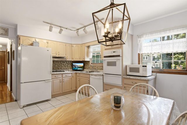 22 Berry Lane, Centereach, NY 11720