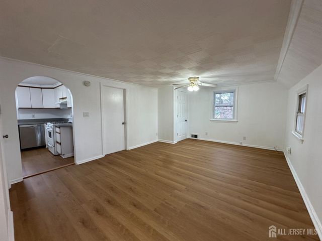 25 Garden Street 2, Edison, NJ 08817