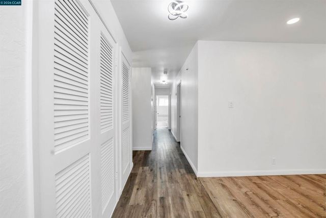 3555 Thunderbird Dr, Concord, CA 94520