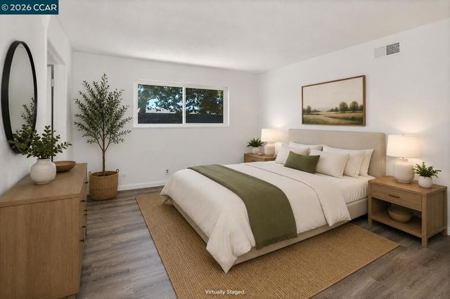 3555 Thunderbird Dr, Concord, CA 94520