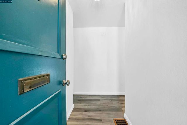 3555 Thunderbird Dr, Concord, CA 94520