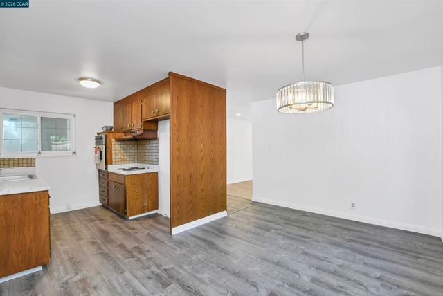 3555 Thunderbird Dr, Concord, CA 94520