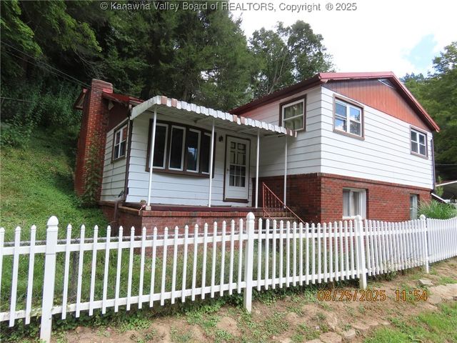 957 Hunter Road, Charleston, WV 25311