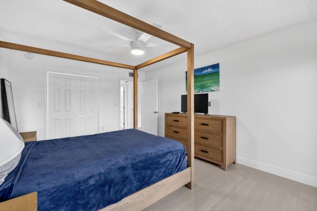 3300 Twin Lakes Terrace 102, Fort Pierce, FL 34951