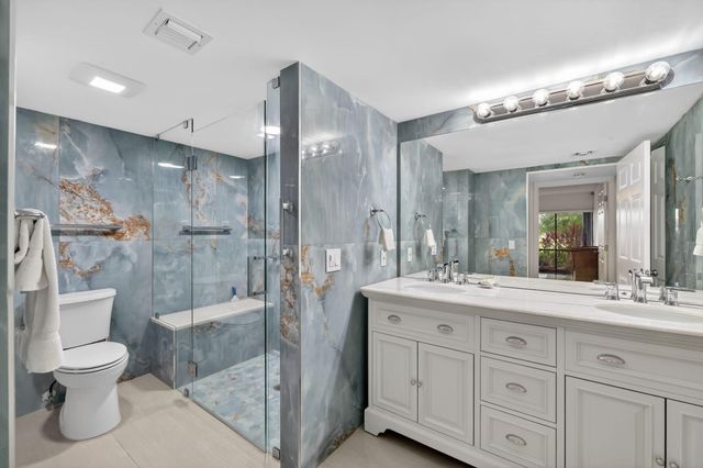 3300 Twin Lakes Terrace 102, Fort Pierce, FL 34951