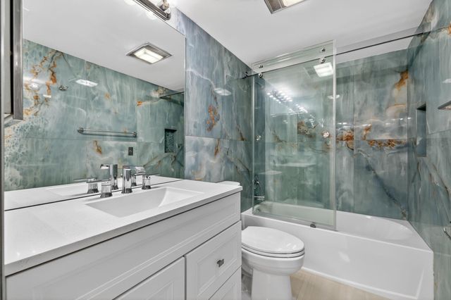 3300 Twin Lakes Terrace 102, Fort Pierce, FL 34951