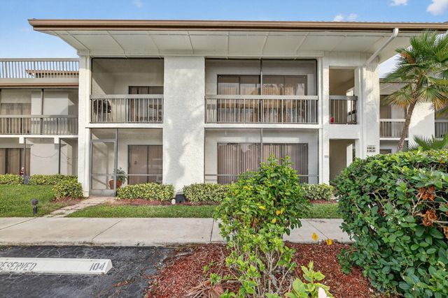 3300 Twin Lakes Terrace 102, Fort Pierce, FL 34951