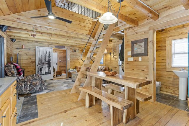 11 Beard Lane, Grafton, NH 03240