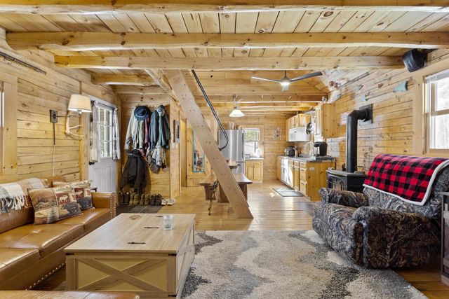 11 Beard Lane, Grafton, NH 03240