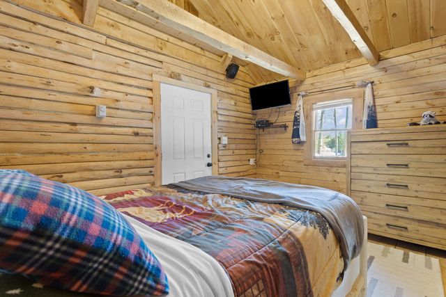 11 Beard Lane, Grafton, NH 03240