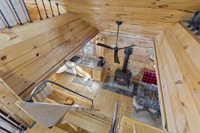 11 Beard Lane, Grafton, NH 03240