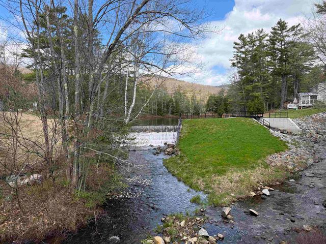 11 Beard Lane, Grafton, NH 03240
