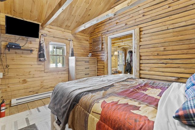 11 Beard Lane, Grafton, NH 03240