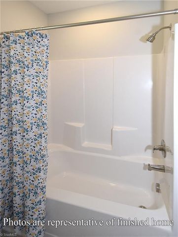 3433 Littlefield Way, Greensboro, NC 27405