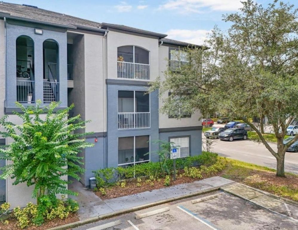 13015 SANCTUARY COVE DR 204, Temple Terrace, FL 33637