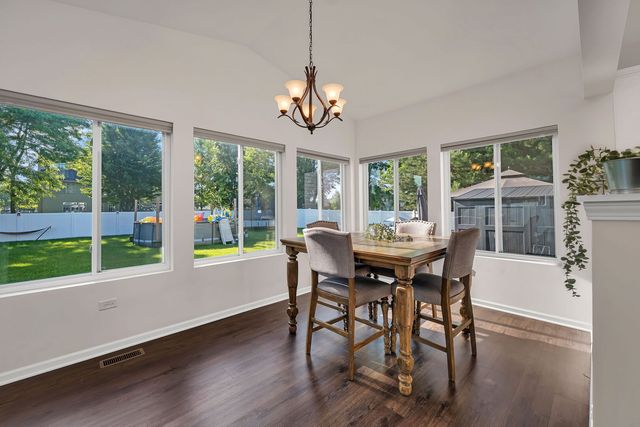 26449 S Waterford Trail, Channahon, IL 60410