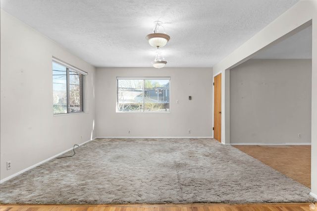 3215 S 2100 ST, Millcreek, UT 84109