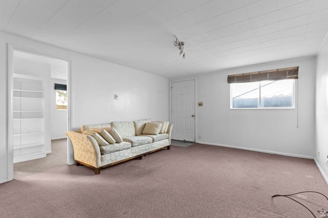 3215 S 2100 ST, Millcreek, UT 84109