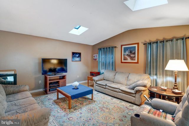 111 W HOLLY LN, Little Egg Harbor Twp, NJ 08087