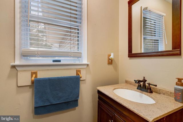 111 W HOLLY LN, Little Egg Harbor Twp, NJ 08087