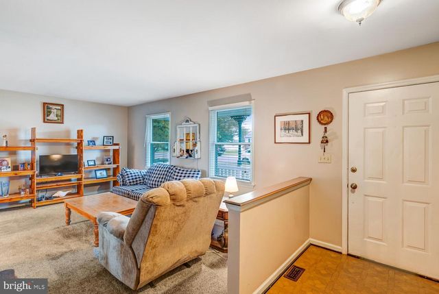 111 W HOLLY LN, Little Egg Harbor Twp, NJ 08087