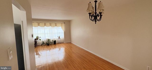 12 WINDING WAY, Mount Holly, NJ 08060