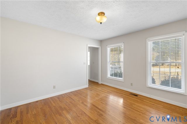 1403 4th Avenue Ext, Farmville, VA 23901