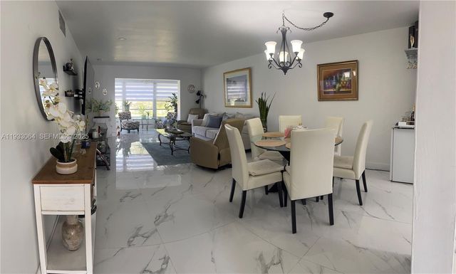 9330 Sunrise lakes 304, Sunrise, FL 33322