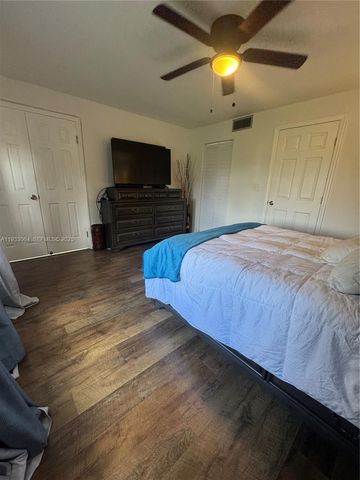 9330 Sunrise lakes 304, Sunrise, FL 33322